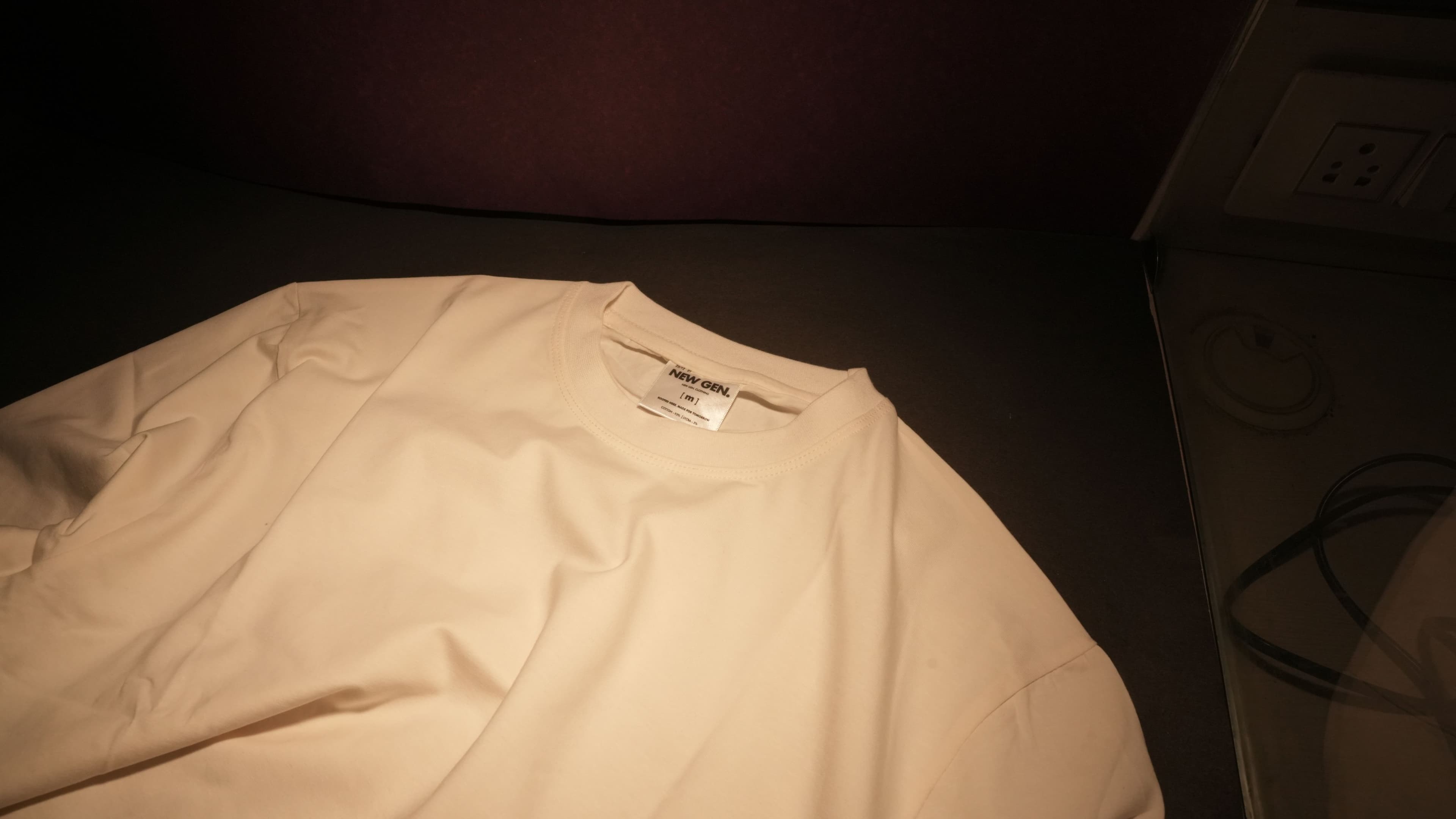 New Gen tees off white - front